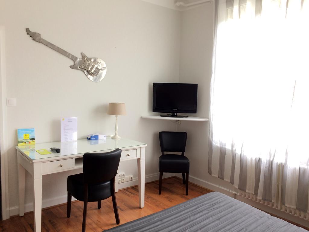 Logis Hotel L'Occitan 2 Etoiles غايلاك المظهر الخارجي الصورة